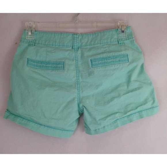 Maurices Women's Green Booty Shorts Size 5/6 Inseam 4" - Picture 2 of 6